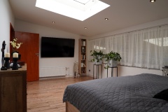Zimmer-Bett-rechts